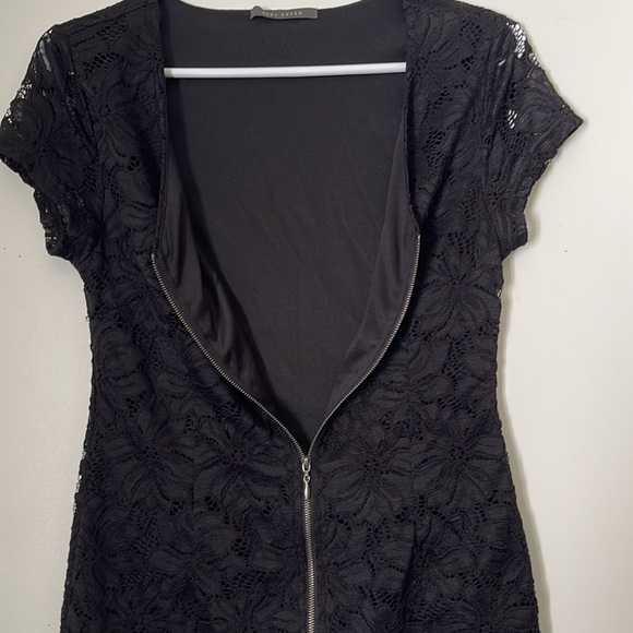 Black lace short sleeve zip up - Picture 2 of 5
